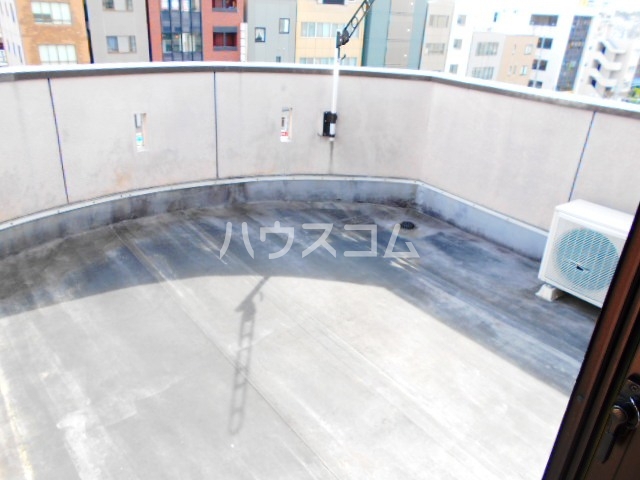 19/30 バルコニー