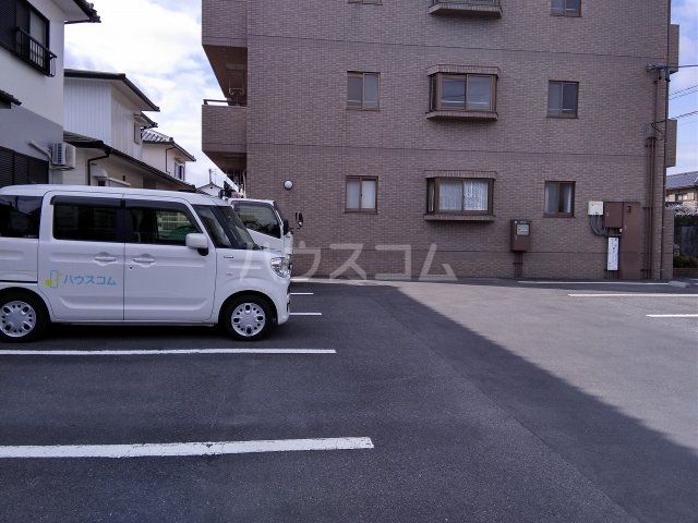 19/20 駐車場