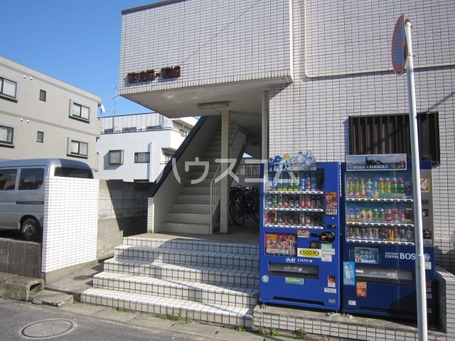 14/23 エントランス