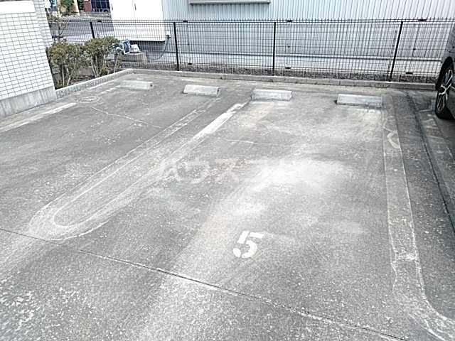 4/5 駐車場