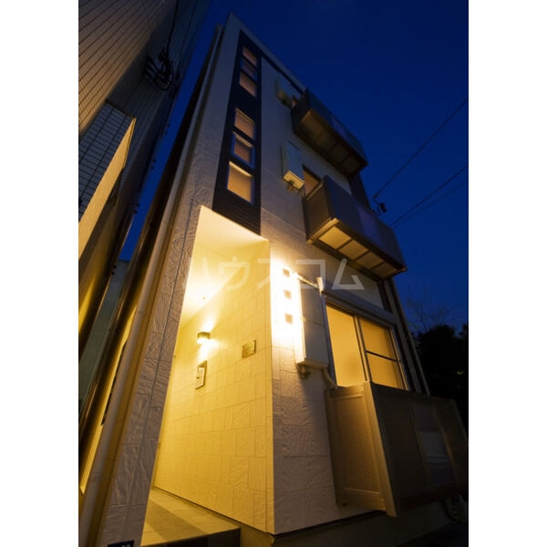 14/17 エントランス