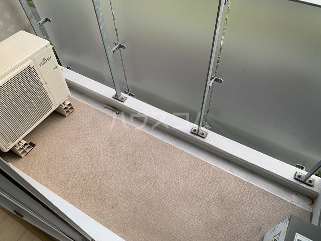 20/30 バルコニー