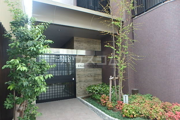 16/23 エントランス