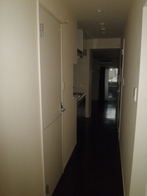 22/30 エントランス