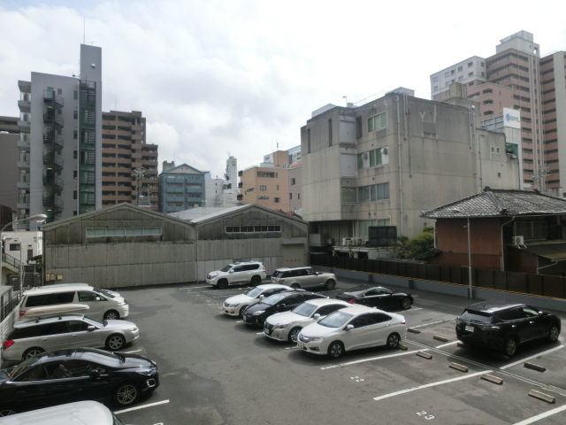 19/27 駐車場