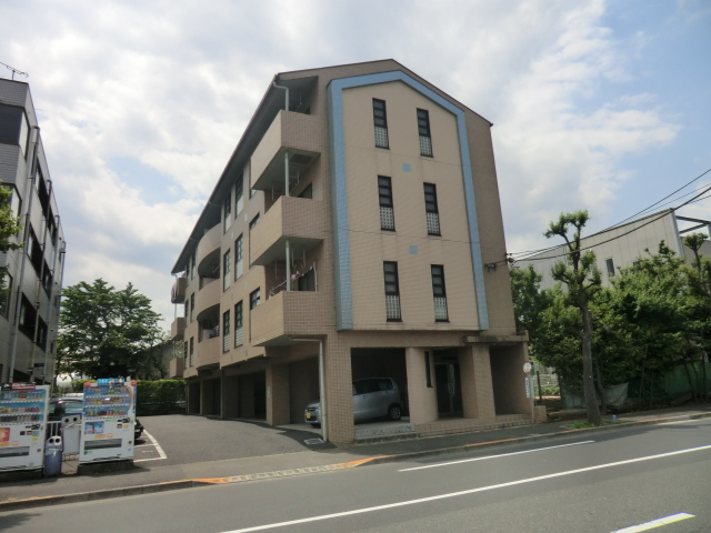 20/30 エントランス