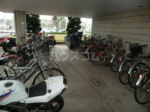 25/30 駐車場