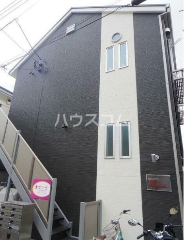 14/15 エントランス