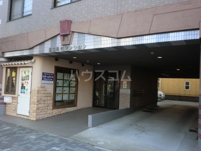 15/23 エントランス