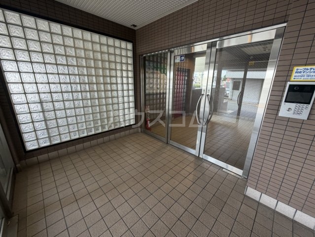 21/29 エントランス