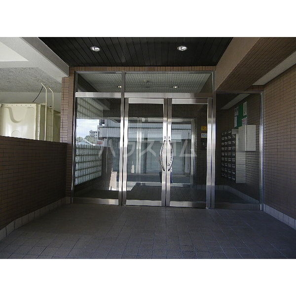 16/24 エントランス