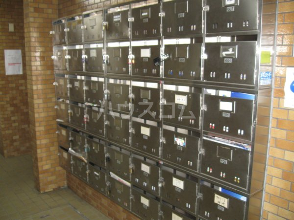 20/30 エントランス