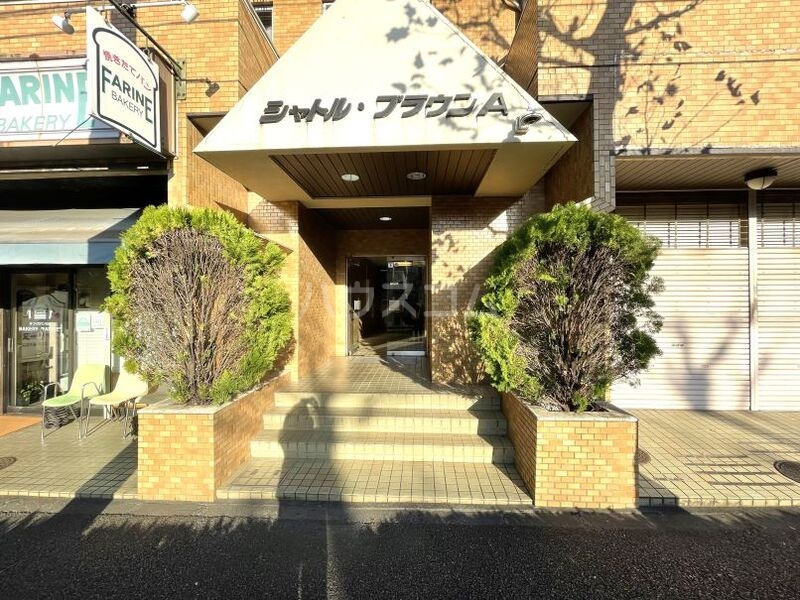 25/30 エントランス