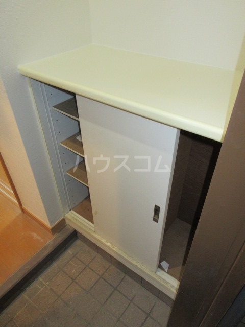 14/30 玄関