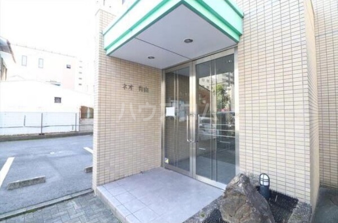 17/27 エントランス