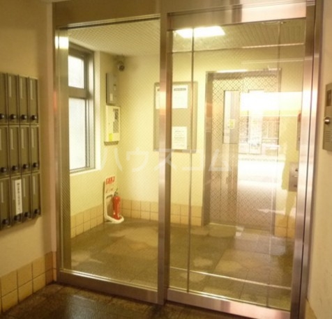 14/21 エントランス