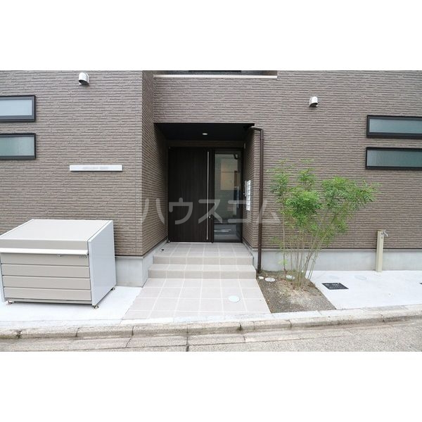 16/24 エントランス