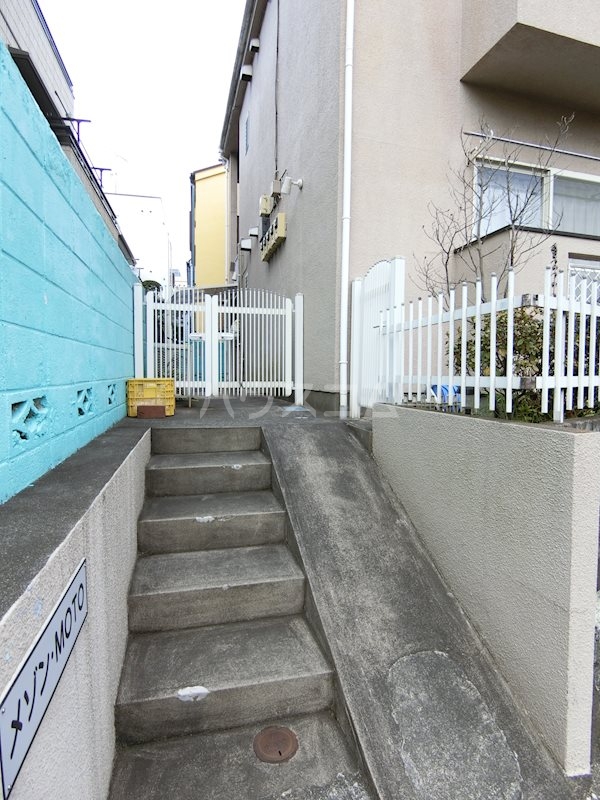 15/25 エントランス