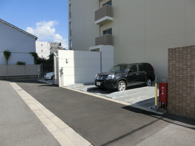 21/29 駐車場