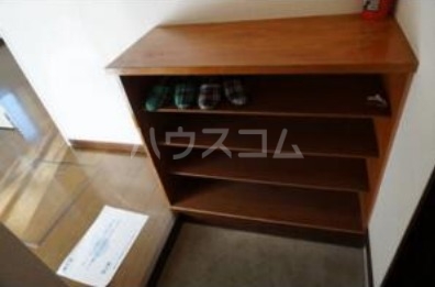 21/30 エントランス