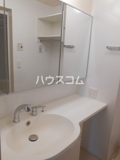 13/30 洗面