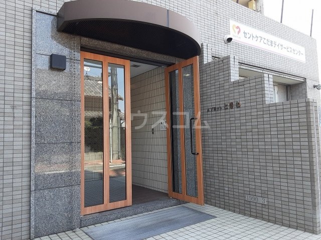 2/4 エントランス