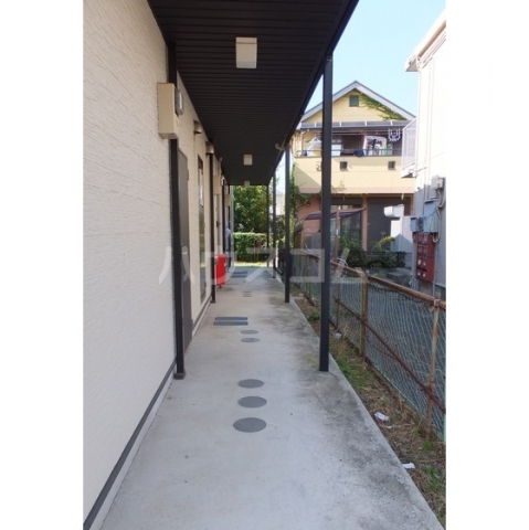 22/30 エントランス