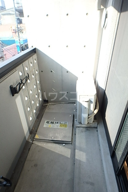 13/27 バルコニー