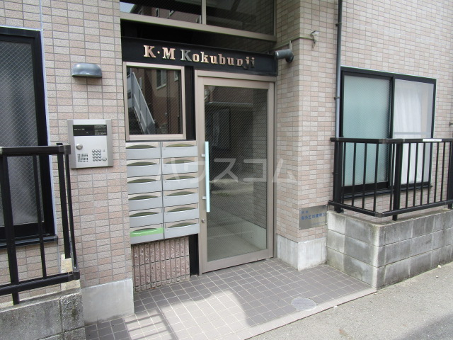 15/22 エントランス