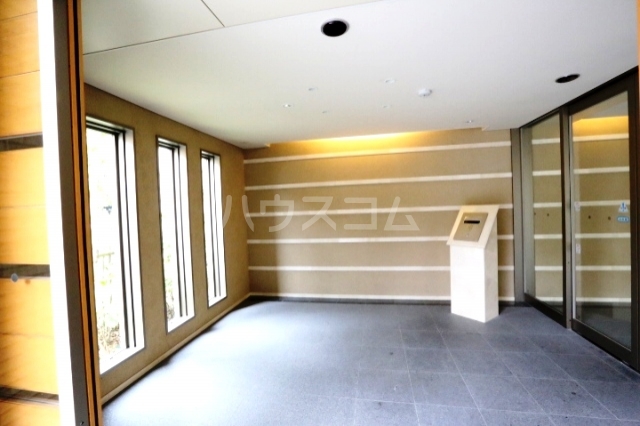 2/11 エントランス