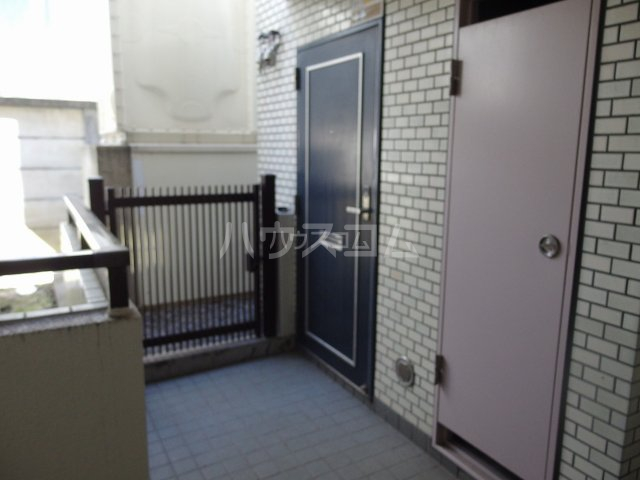 29/30 エントランス