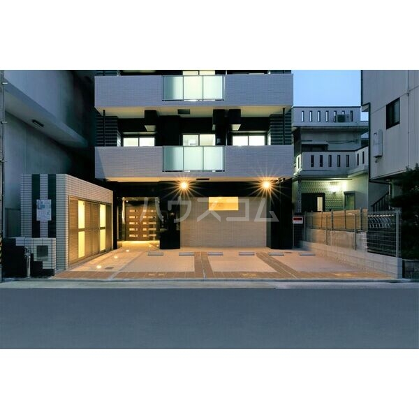 19/21 エントランス