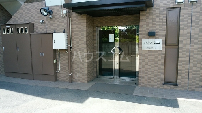 17/26 エントランス