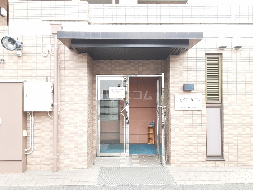 2/3 エントランス