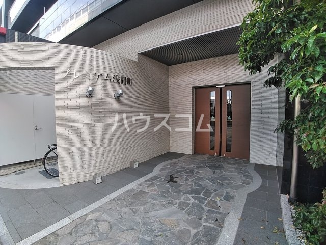 20/29 エントランス