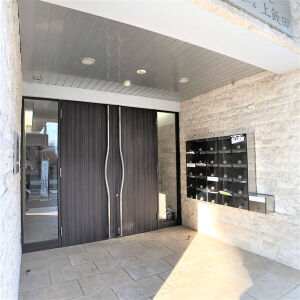 14/22 エントランス