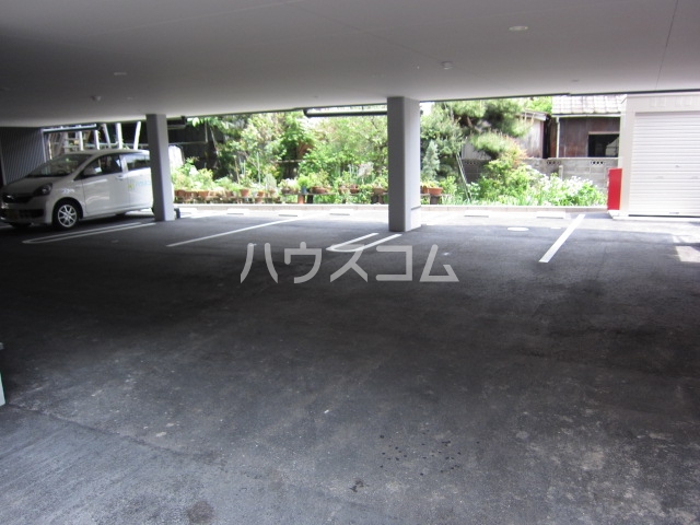 14/22 駐車場