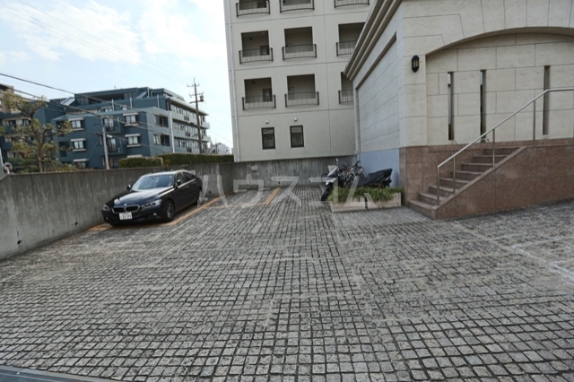 22/29 駐車場