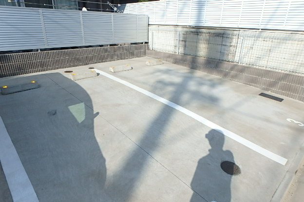 19/26 駐車場