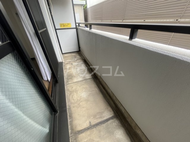 15/28 バルコニー