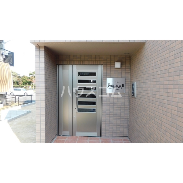 15/18 エントランス