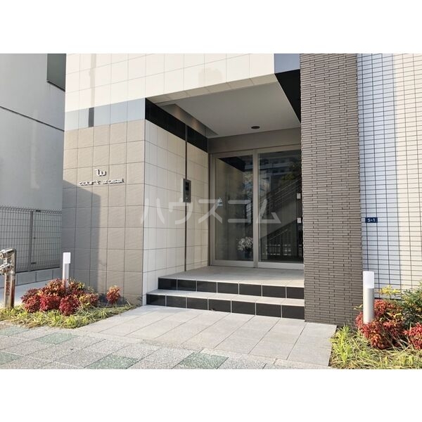 17/20 エントランス