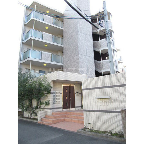 23/30 エントランス