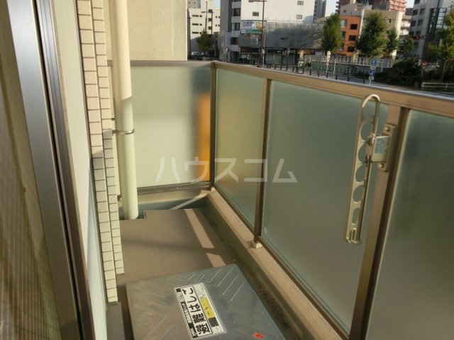 16/27 バルコニー