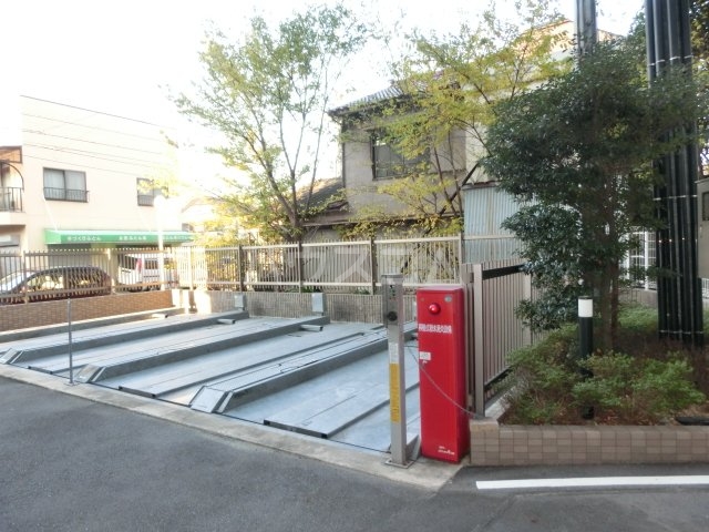 24/30 駐車場
