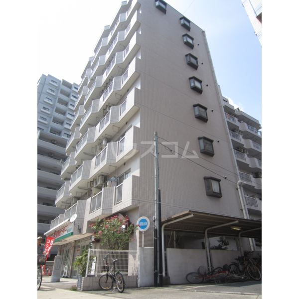 20/22 エントランス