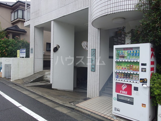 21/25 エントランス