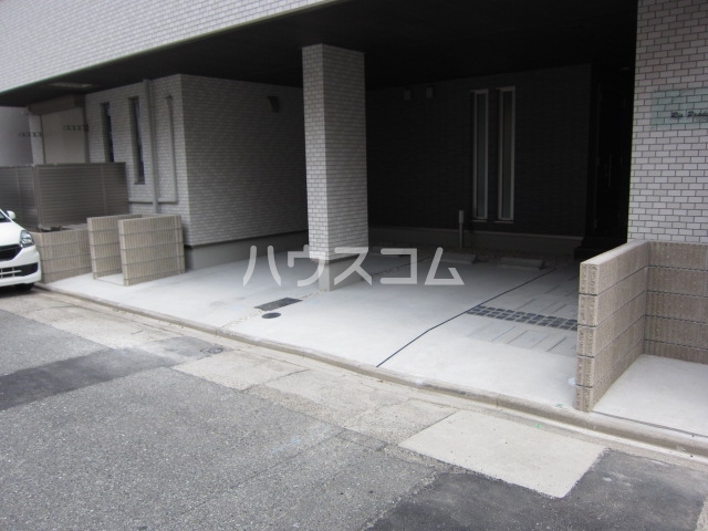 3/7 駐車場