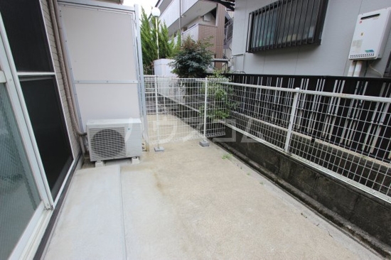 13/21 バルコニー