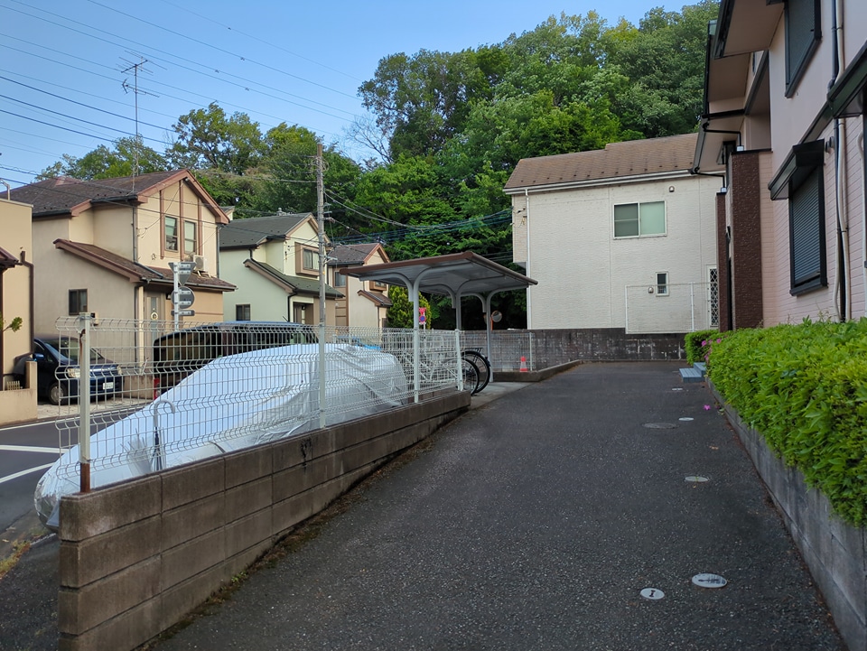 22/30 エントランス